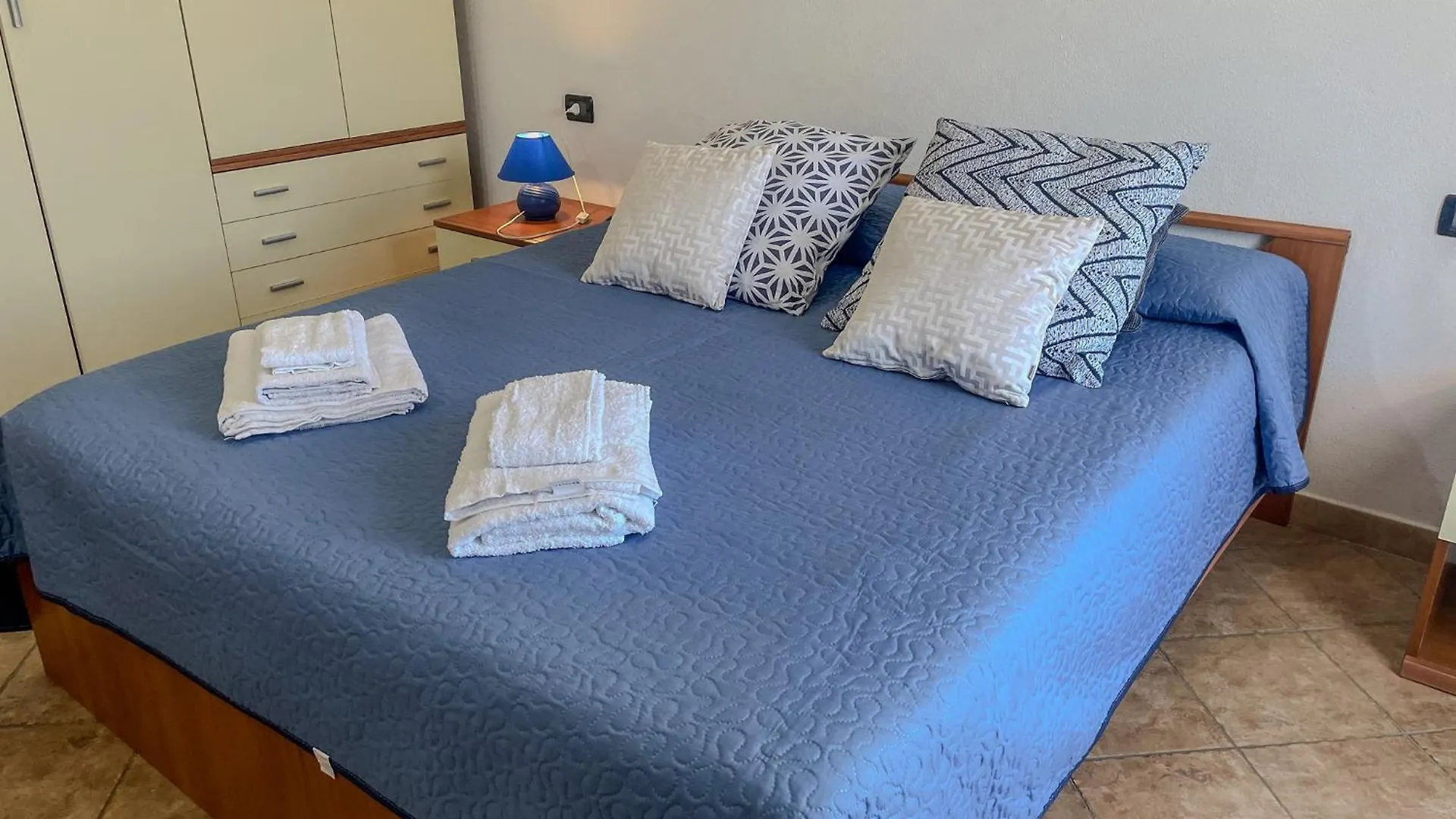La Caletta Apartments - A 100 Mt Dal Porto  La Caletta